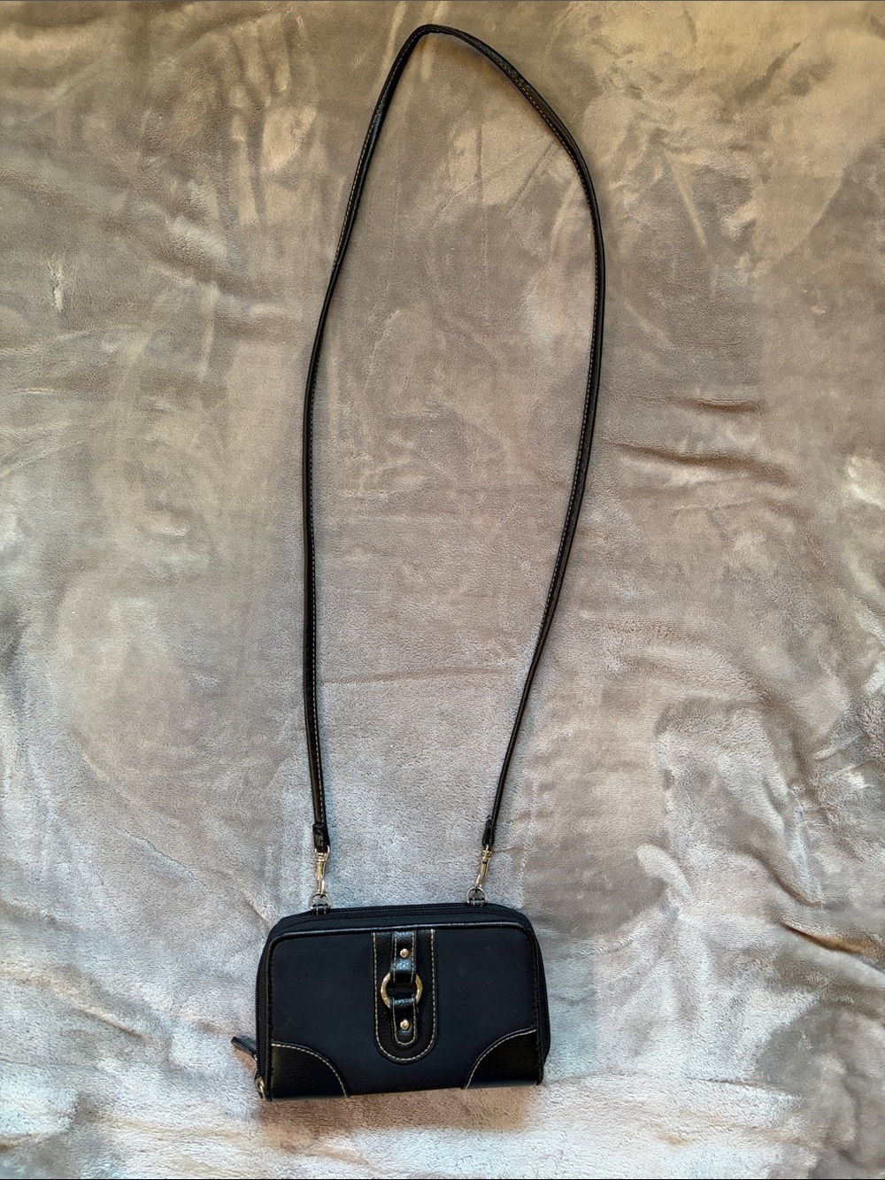 Black Crossbody Phone Wallet - Classic Everyday Bag